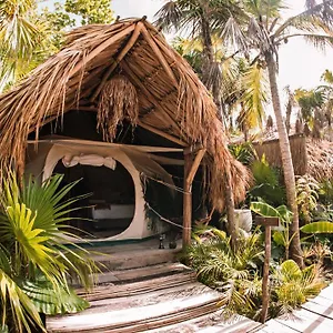 Uman Glamping & Cenote Tente de luxe